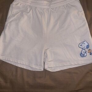 Peanuts White Shorts with Snoopy Design
